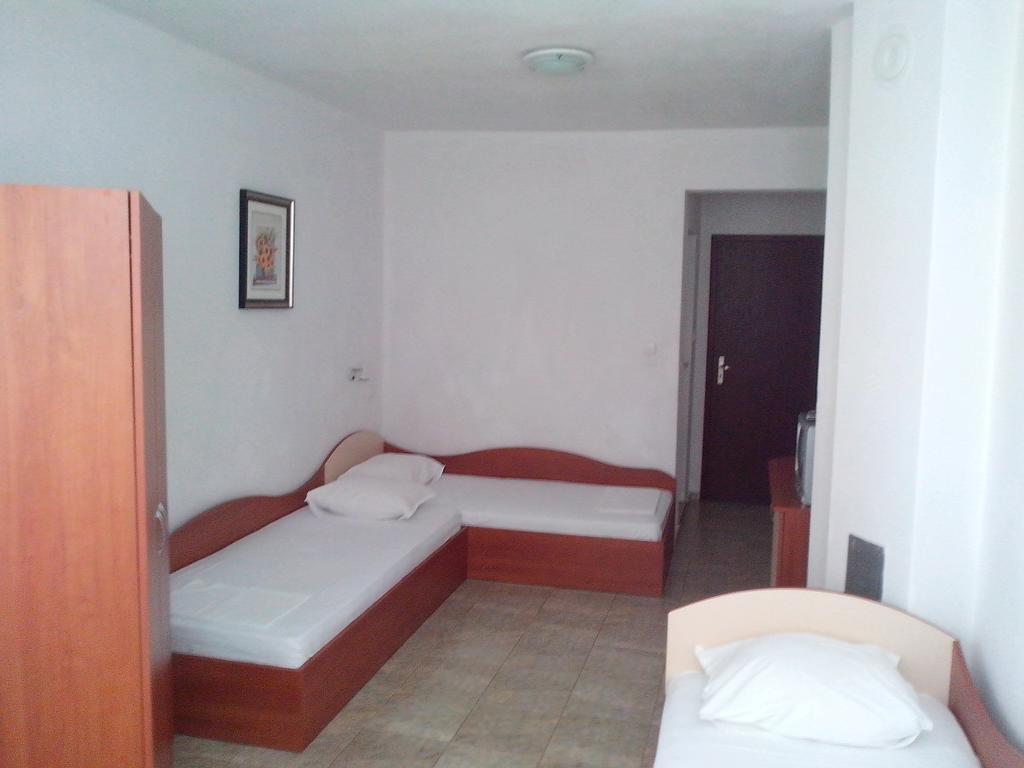 Guest House Krasi تشيرنوموريتس الغرفة الصورة