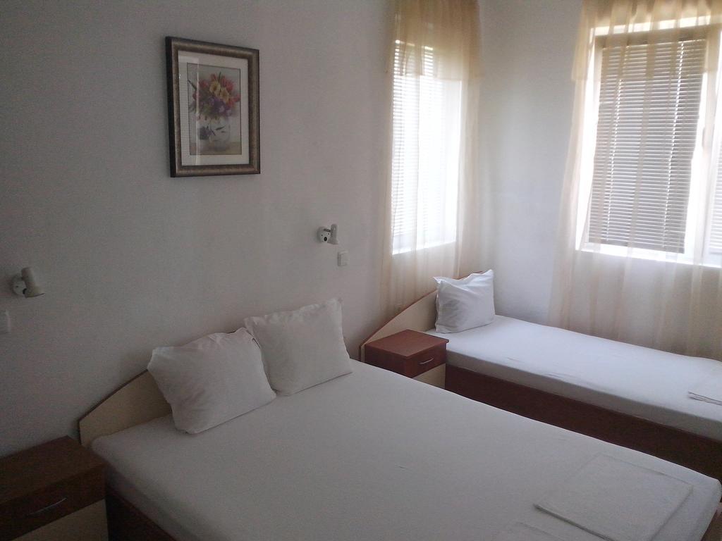 Guest House Krasi تشيرنوموريتس الغرفة الصورة