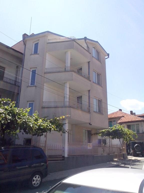 Guest House Krasi تشيرنوموريتس المظهر الخارجي الصورة