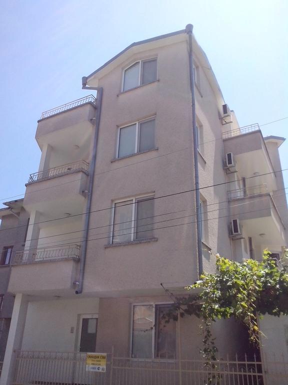 Guest House Krasi تشيرنوموريتس المظهر الخارجي الصورة