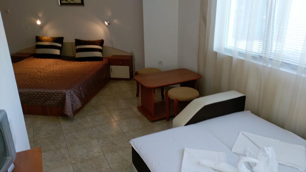 Guest House Krasi تشيرنوموريتس المظهر الخارجي الصورة