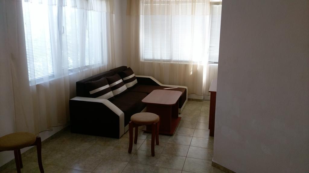 Guest House Krasi تشيرنوموريتس المظهر الخارجي الصورة