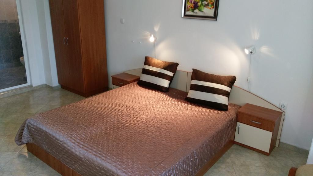 Guest House Krasi تشيرنوموريتس المظهر الخارجي الصورة