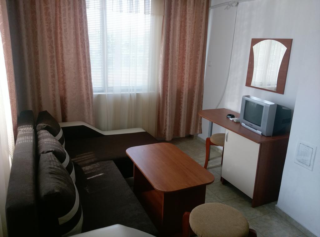 Guest House Krasi تشيرنوموريتس المظهر الخارجي الصورة